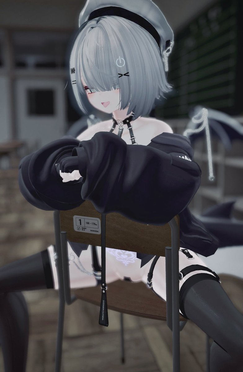 noinoi1969's tweet photo. 夜の教室🌃 https://t.co/9y2CTVPAqz