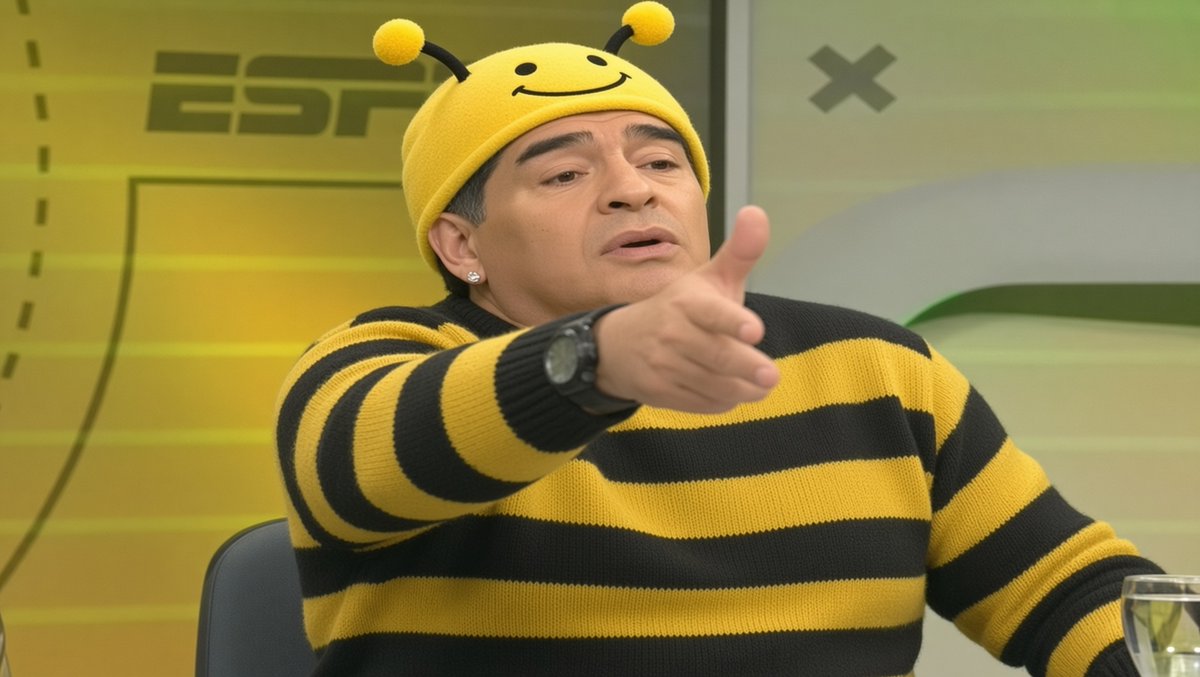 CaviarMarolio's tweet photo. -decile que fue con la mano sino sos una avispa 
-avispa diego armando maradona, un gusto https://t.co/epj7zs3cEO
