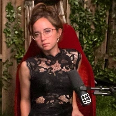 PokiParty's tweet photo. maya in a dress is pure heaven https://t.co/mwZQ8culz8