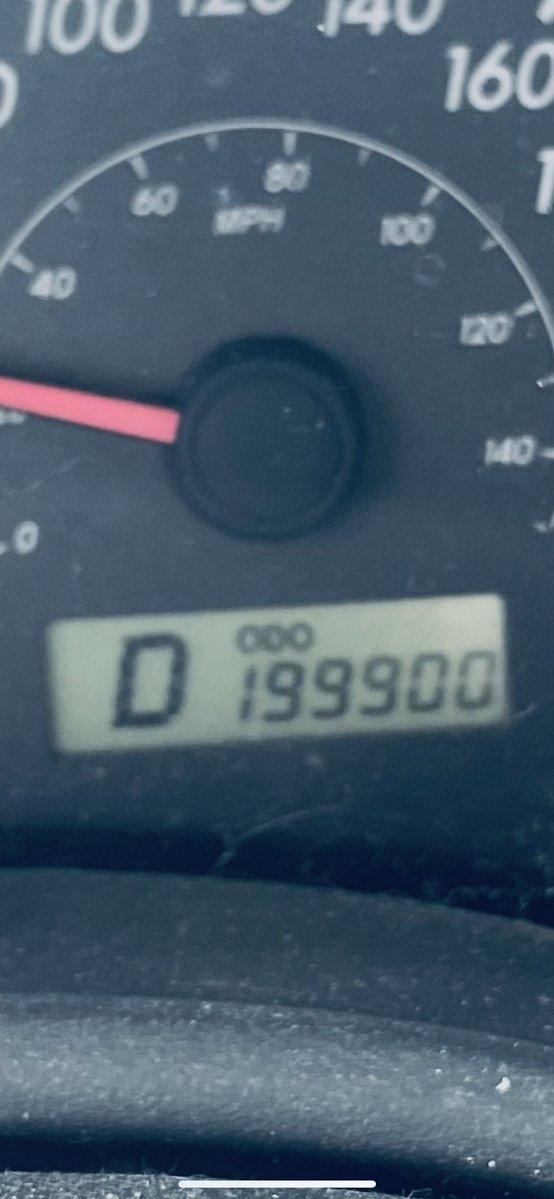 LauraLeigh19's tweet photo. Oh hey @ToyotaCanada update on my 2012 Corolla: 199,900 km… 100 km from LEGENDARY.” 🏆#toyota #corolla #canada https://t.co/j71NSwTNiI