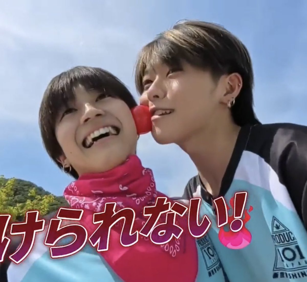 towamarron06053's tweet photo. とわすけ真ん中バースデーおめでとう🎉
まるで双子のようなとわすけが大好き🍎🌟二人を見てると幸せな気持ちになるよ🥰

#TOWA #KOSKE https://t.co/ZgNMNrmkeG
