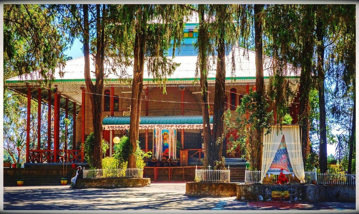 EPark's tweet photo. Entoto Hamer Nohe Kidane Mehret Church. At the lower part of the Park, the Sanctuary adjoins Addis Ababa's northern outskirts. https://t.co/mOWft3CmWb https://t.co/wE8ZTOPkWb