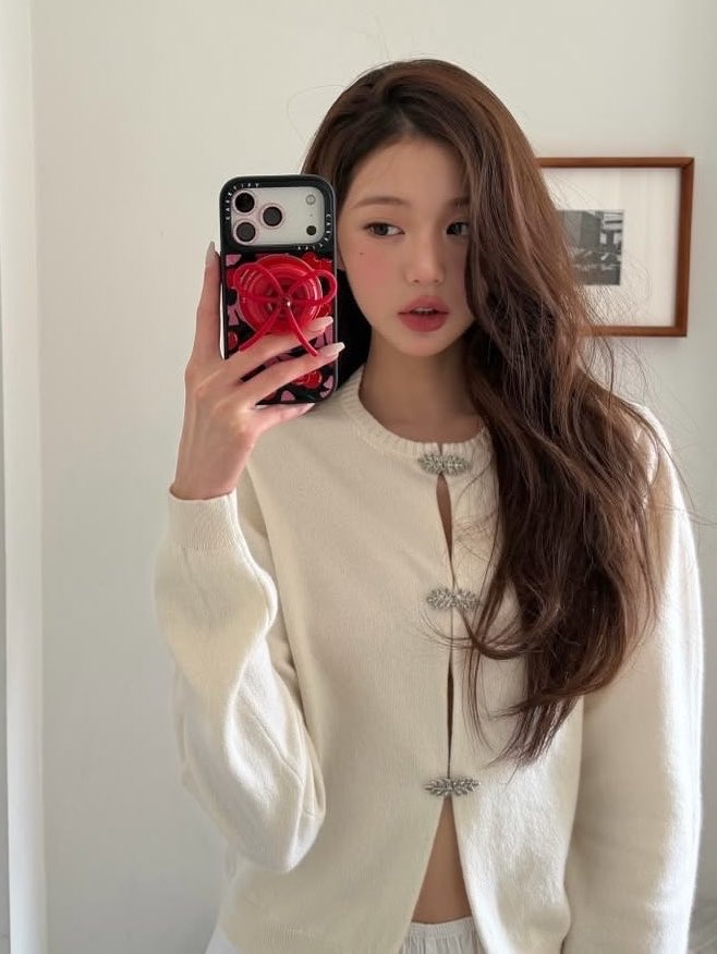 velvettyne's tweet photo. 🦢 https://t.co/eEzoOxh0pS
