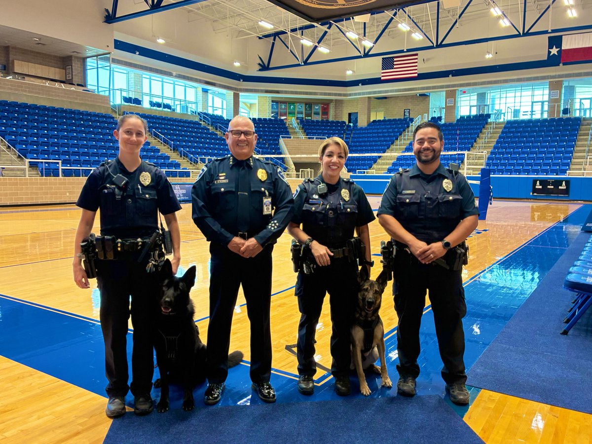 TexasChief1's tweet photo. Happy National K9 Day! Celebrating the brave pups who work tirelessly to keep us safe at NISD. You’re more than just partners; you’re family. 🐾 #K9Appreciation #WorkingDogs https://t.co/tzZ5uIIRop