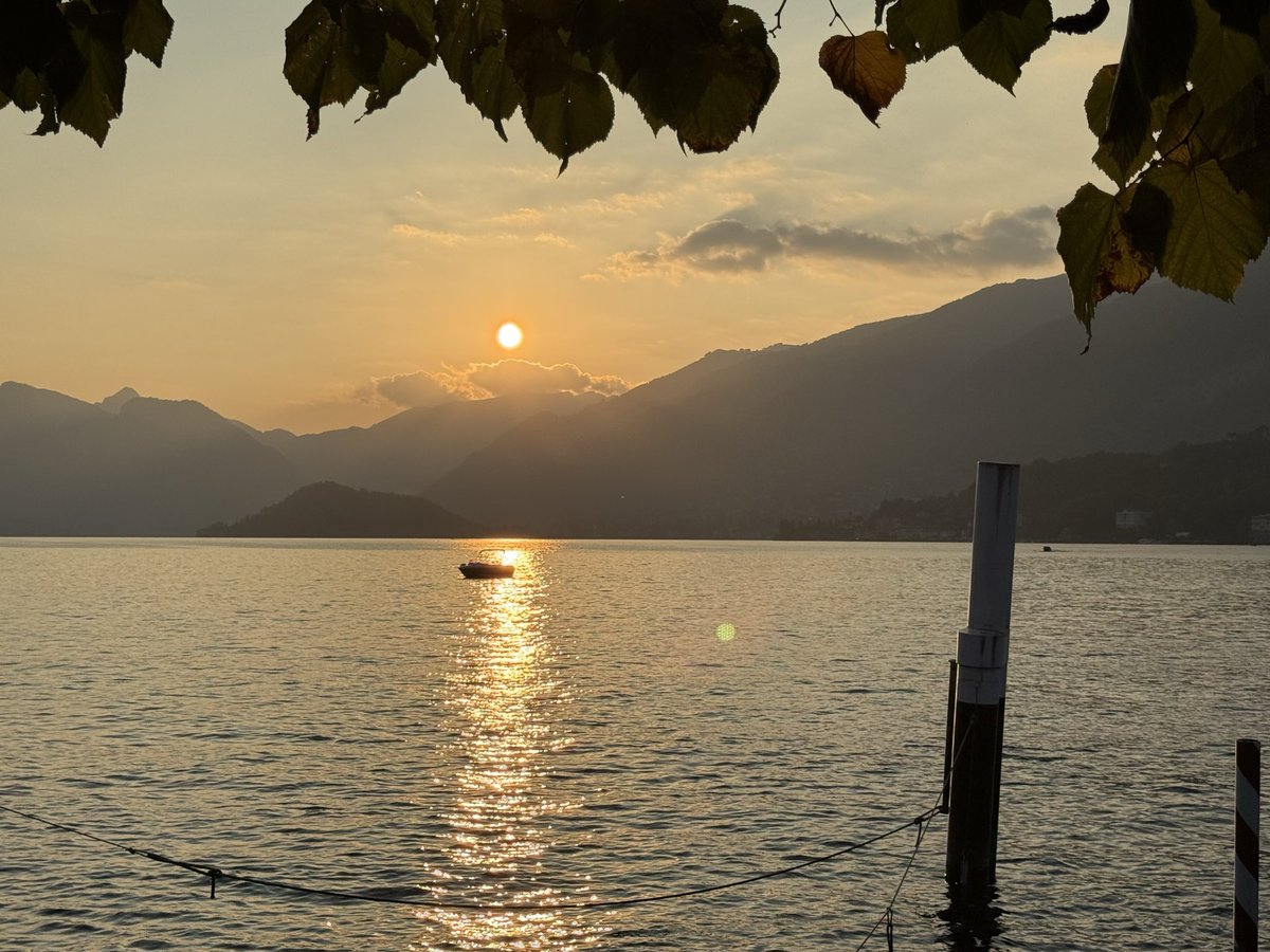 TTownCatFan's tweet photo. @Eric_M888 Never get tired of them. Bellagio, Lake Como https://t.co/BNMtuNPBfM