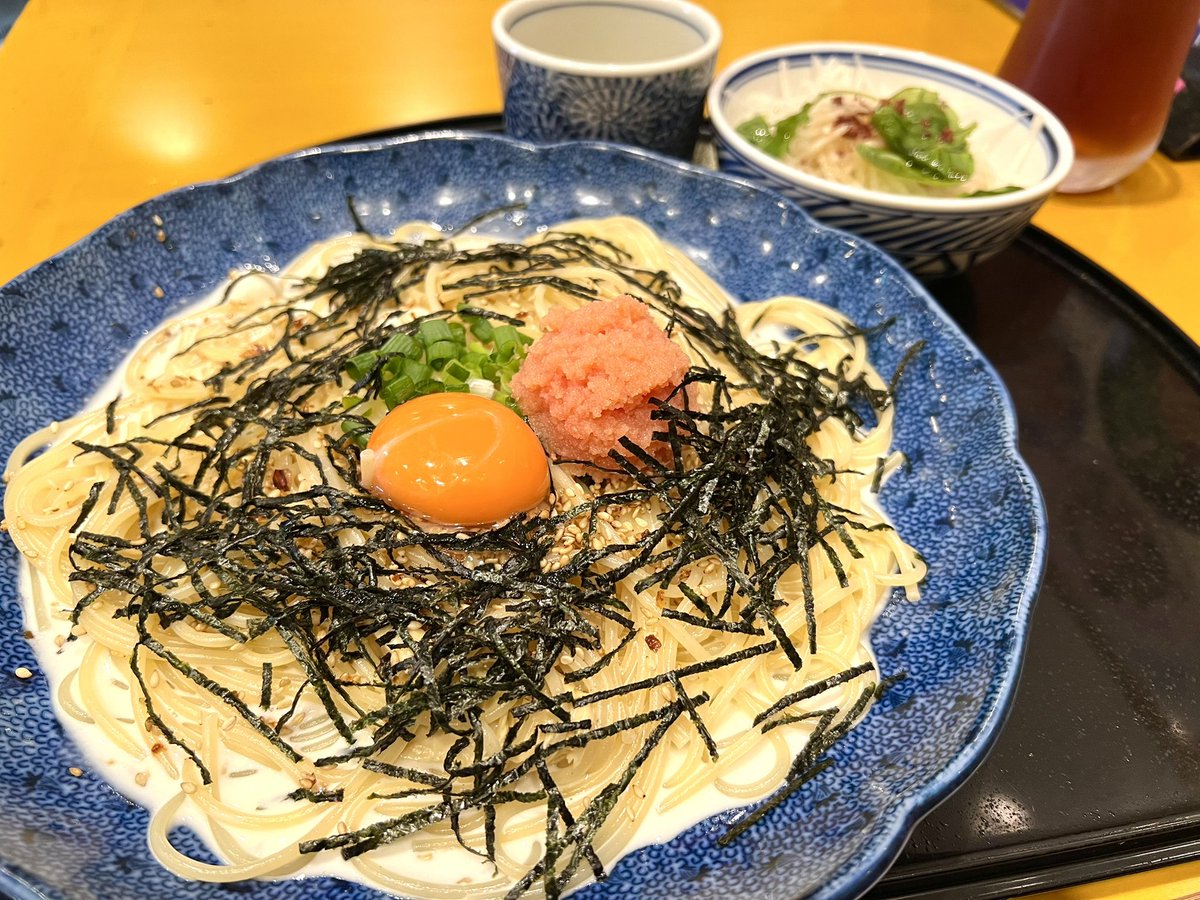 ena_lunalatte's tweet photo. またまた大好きなパスタ屋さんで新しいメニューにチャレンジ🌸

たらこと湯葉とモッツァレラチーズのカルボナーラ🍝

パンチが足りなさすぎました🥺笑
やっぱ🧄がっつりのパスタが好きー！ https://t.co/cwml8okzi6