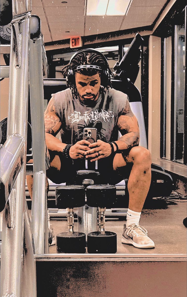 SoarsFromTheSky's tweet photo. ⠀⠀⠀

⠀⠀⠀⠀⠀Hard workin’ 

⠀⠀ https://t.co/0nURzfs39u
