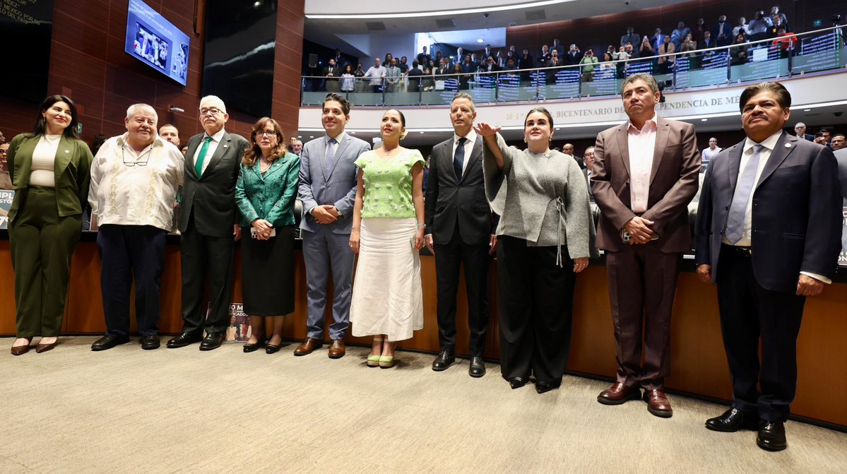 SRE_mx's tweet photo. Este miércoles, el pleno del @senadomexicano ratificó por unanimidad el nombramiento expedido por la presidenta Claudia Sheinbaum (@Claudiashein) a favor de Cristina Planter Riebeling (@CristinaPlanter) como subsecretaria para América del Norte.

A través de esta Subsecretaría, la @SRE_mx seguirá fortaleciendo la interlocución de México con Estados Unidos y Canadá, siempre con pleno respeto a nuestra soberanía.