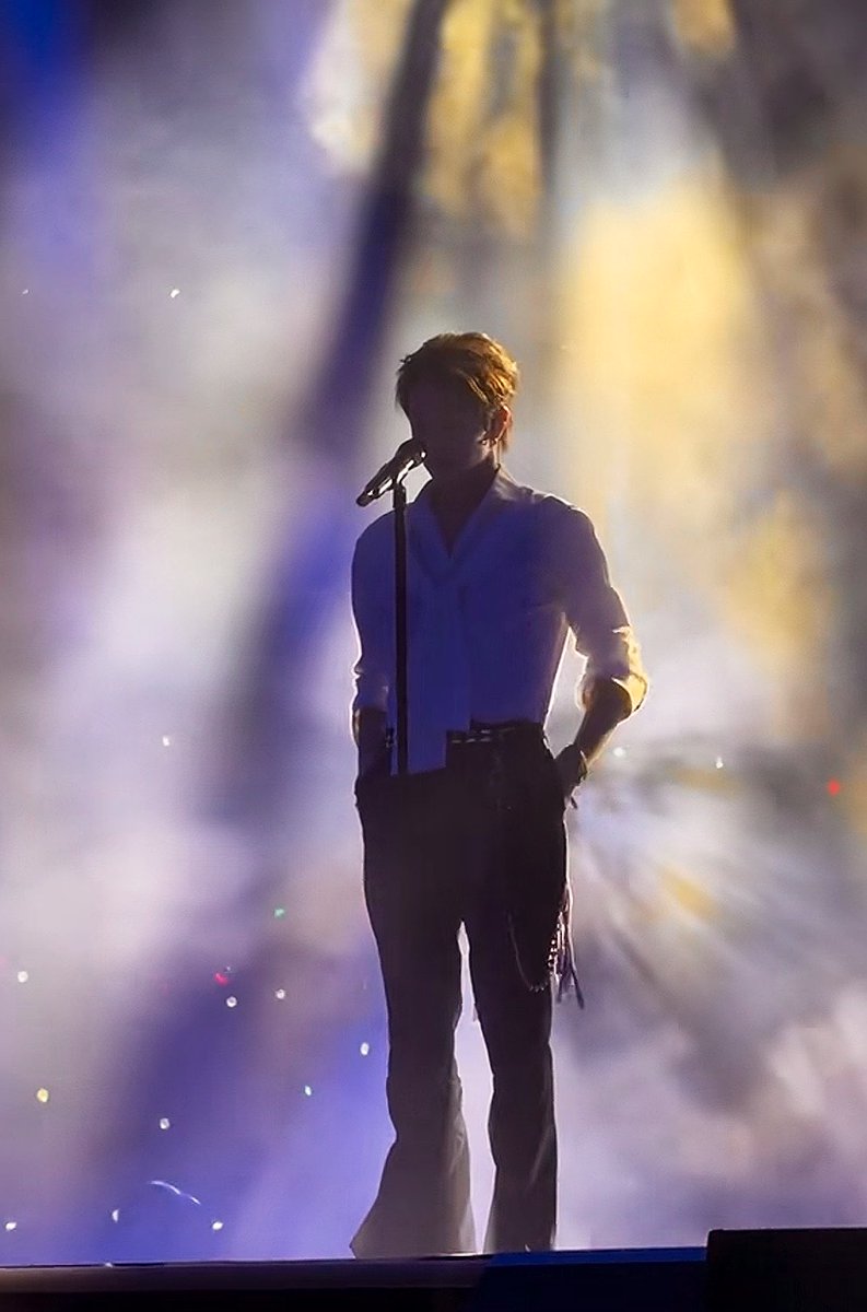 heejakrizz's tweet photo. He’s absolutely unreal, so majestic it hurts https://t.co/FqxBy09a8i