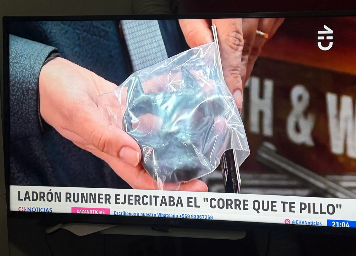 jpzubieta's tweet photo. @chvnoticias #chilevision #chvnoticias cuál es la idea d esto? Generar impacto? https://t.co/LcTUKLSdYN