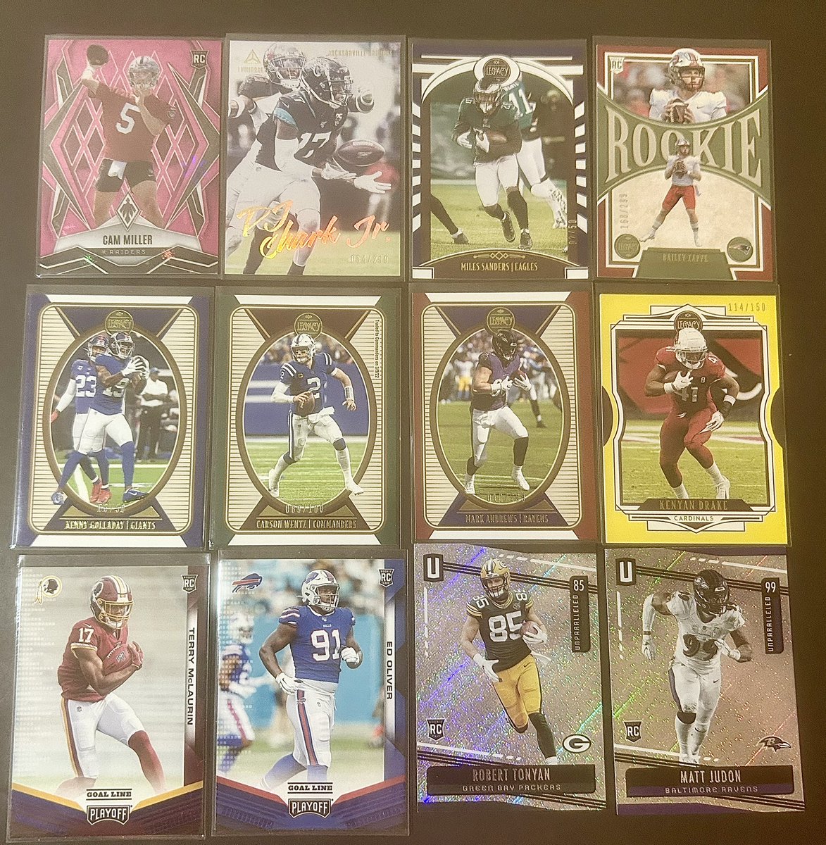 TommysHobbyChnl's tweet photo. #THCStackSale01 Night 5
Post 11

Football - .50 cents each
Refractors &amp; Parallels!

PWE 1-4 cards $1.50
BMWT $6
Orders over $75 ship free!
International shipping would be at cost

PayPal and Venmo accepted!

Retweets appreciated 😁
#THCStackSaleFootball https://t.co/uggNpG83fc