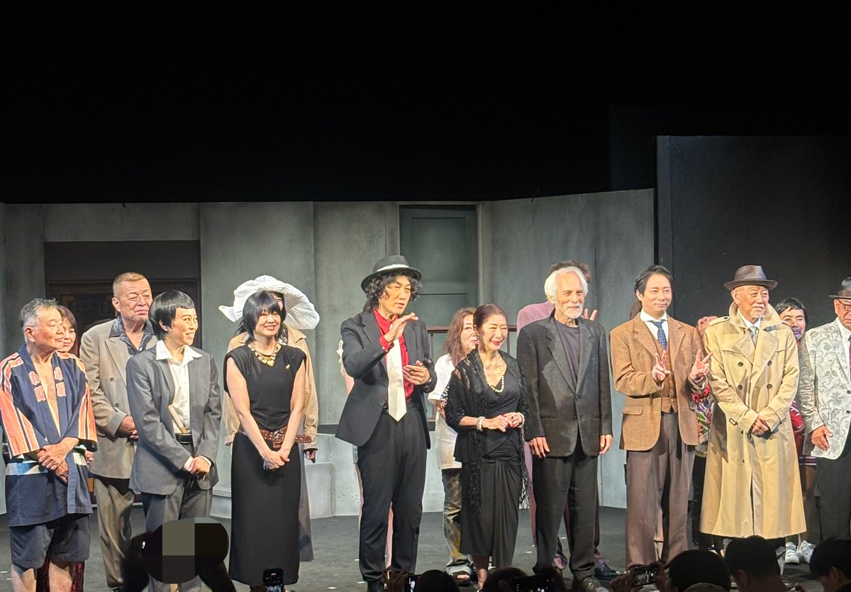 tsuyoshi_sworks's tweet photo. 昨日はABCホールで舞台を観てきました！

探偵ハ物語

子供の頃におばあちゃんに連れて行ってもらったきり、舞台は観たこと無かったので久しぶり😄

マイク無しでやる迫力の演技
途中に入る小ネタ
笑いありであっという間

知り合いが出演すると聞いてお声かけいただいて、良い経験でした✨ https://t.co/rl3p1TxoQg