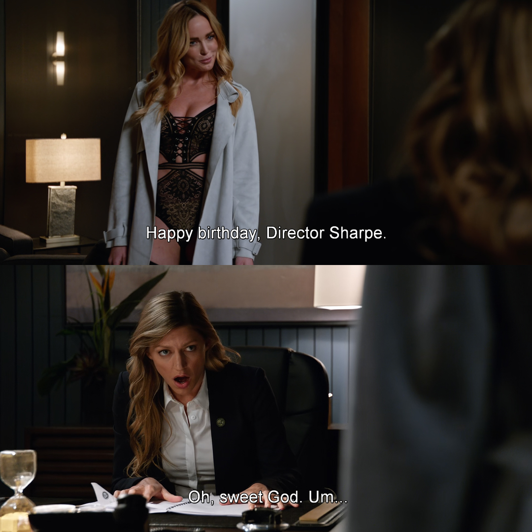 ooclotomorrow's tweet photo. legends of tomorrow out of context https://t.co/sFSHJqV1br
