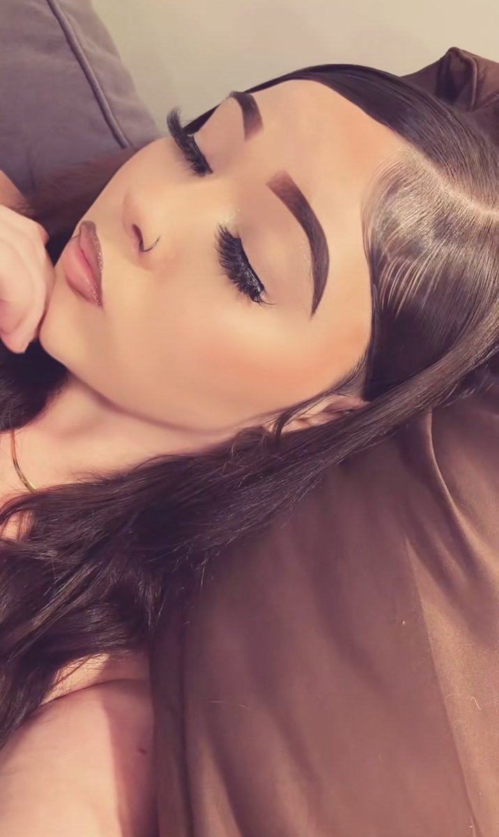 PhatBootyKaylaa's tweet photo. Think I’m pretty? 🥰🥰

#baddie #pretty #chudai #college #nsfwtwtًً #thickass #tiktok #feetfinder #findom #wallet #paypig #cashcow #femdom #sub #content #buyer #seller #Of #twitter #newact https://t.co/7xJBeTQWLs