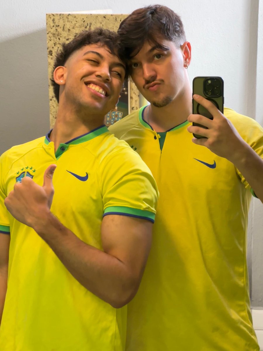 Moonscartt's tweet photo. Bateu tesão depois do treino e aconteceu isso 🤤@samhenrk

https://t.co/M5yeqkzUZ6 https://t.co/NHEwmXPHQS