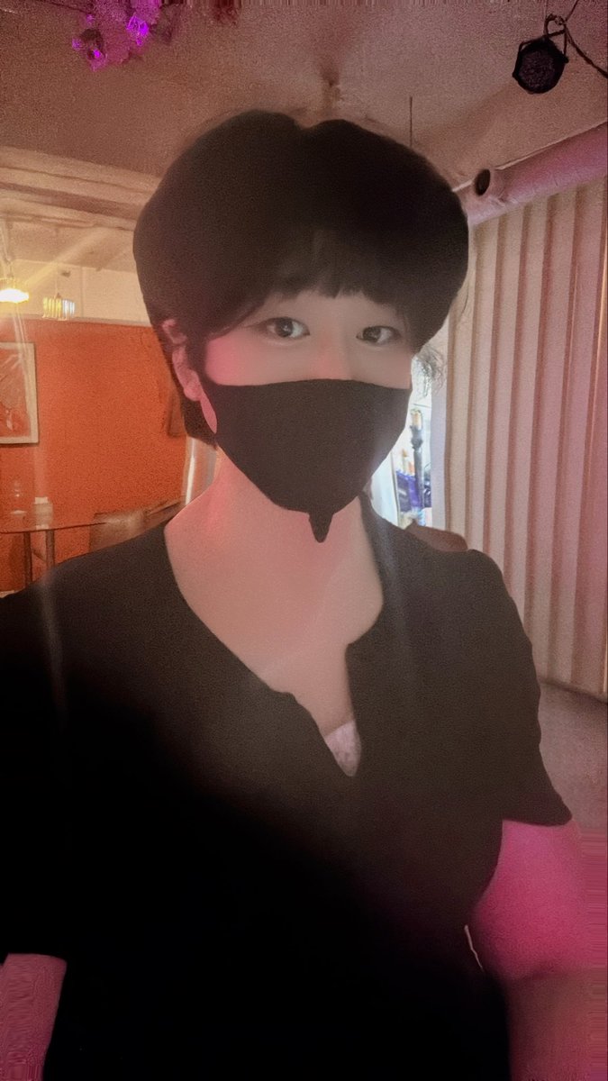 juheecd's tweet photo. 모어덥에서 화장하고 
혼자 패싱으로 처음 별라가봤어요
사람들 시선 무서워😭

#시디 #여장 #cd #영등포별라 https://t.co/fwHQcPywDl