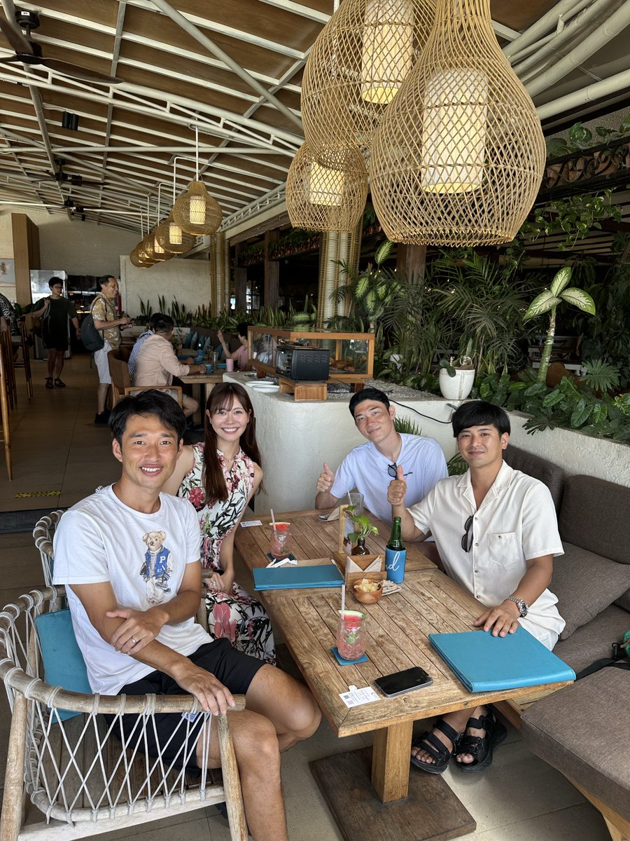 senumanuma's tweet photo. バリ島での縁と再会
怪我なく今シーズン応援しているよ🔥 https://t.co/6NUoX2KI8v