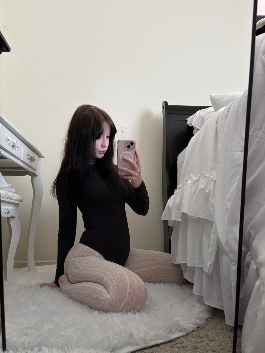 chilljayne's tweet photo. hey twitter :3 https://t.co/2dzj2qE4Q0