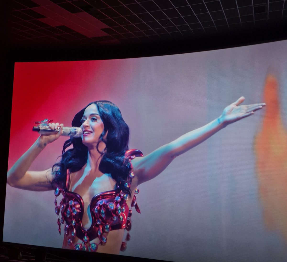 katydosroar's tweet photo. Que experiência incrível 🤍🦋 https://t.co/jsmoX2NDtg