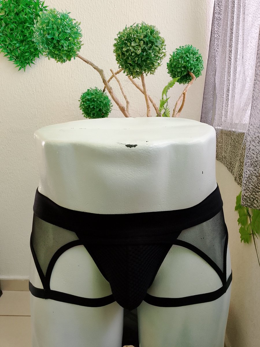 GeorgeStyle1963's tweet photo. Tanga tipo Jock Strap con liguero https://t.co/1tuEYJM49v
