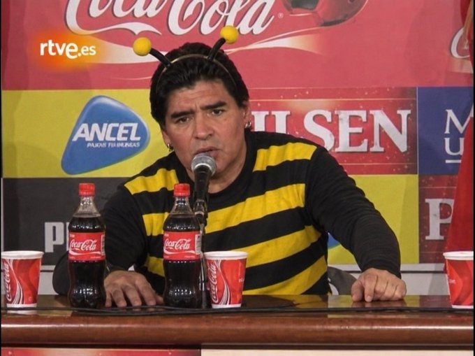 Bruno_65__'s tweet photo. y para los que no polonizaron, con el perdon de la colmena
que zumben, que sigan zumbando https://t.co/EZpYlaVZXt