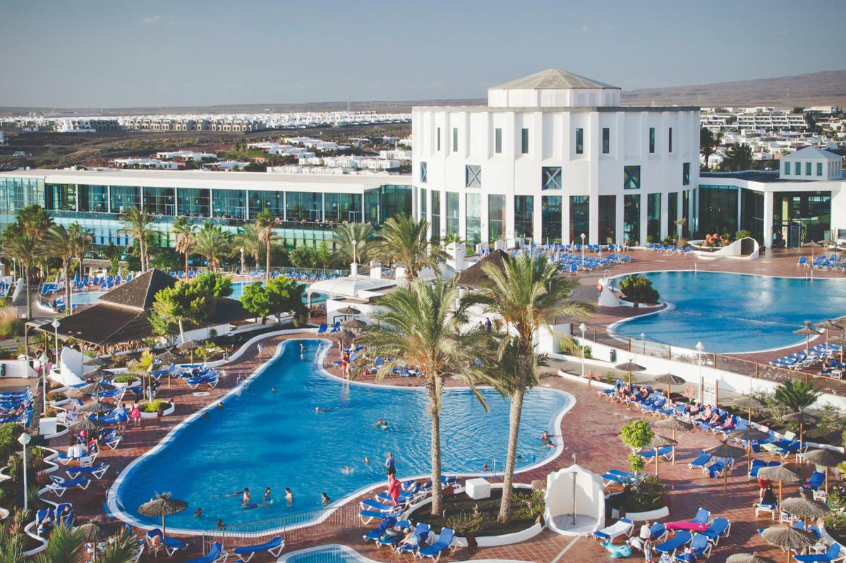 dbriol's tweet photo. Lanzarote from £779pp: 7 nights at 4-star Sandos Papagayo, all inclusive. Superior room, flights, 22kg baggage, pools, restaurants and beachfront access. Based on 2 adults and 2 children. Extra £100 off selected July-October departures. Terms apply. https://t.co/pKMXVYTCvB