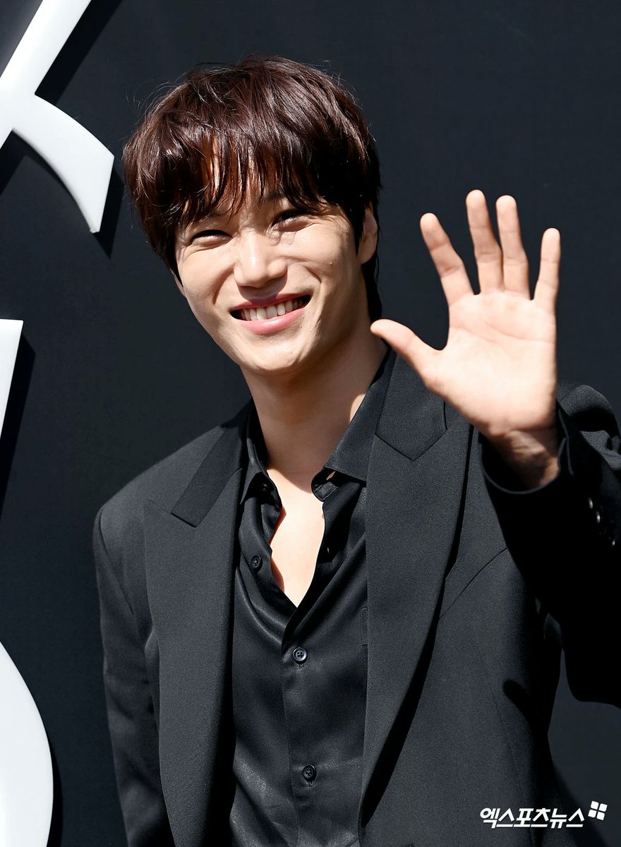 knockknock0408's tweet photo. KAI https://t.co/CfcJ2I4ImC