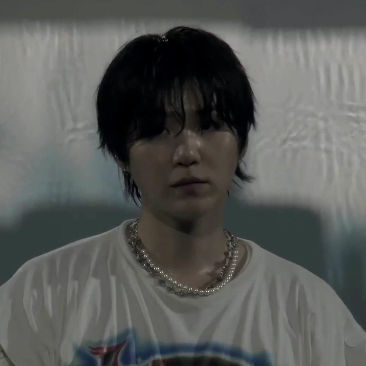 b2bsuga's tweet photo. min suga of bts broad as fuck with pearls on his neck just end my life already https://t.co/EpV77OiN8e