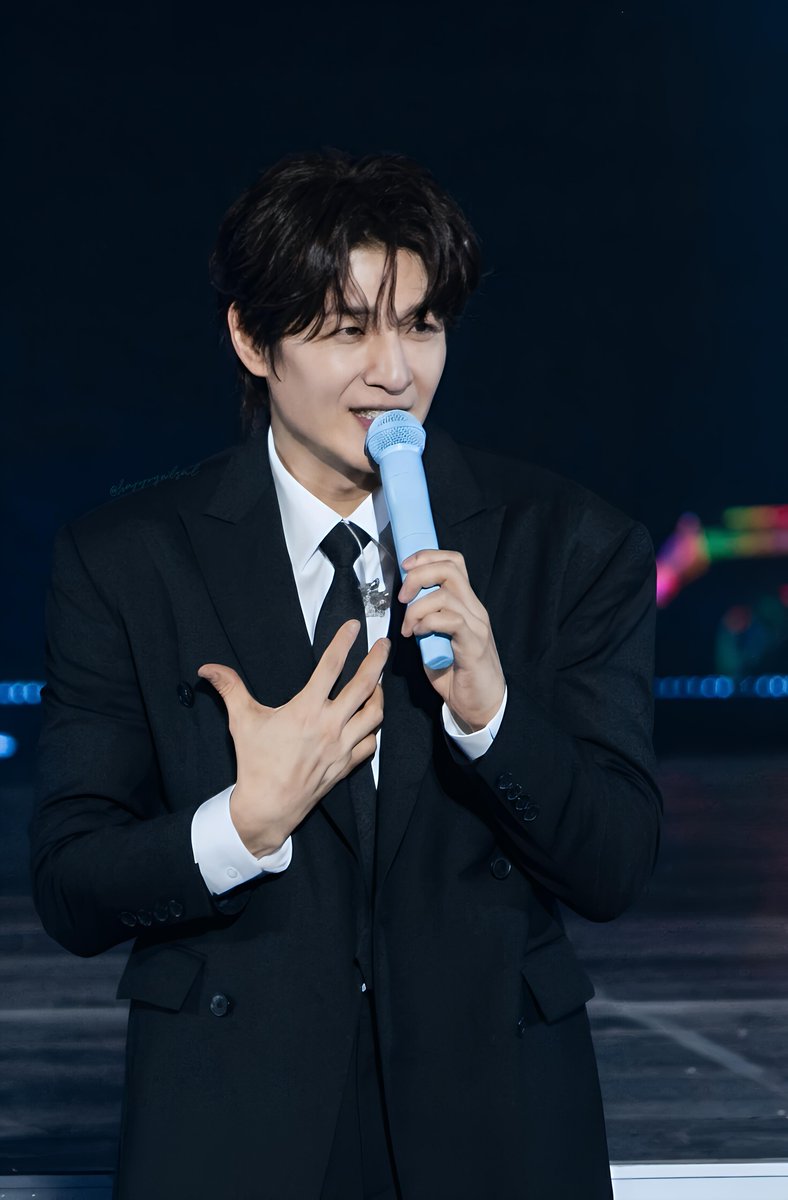 happywlsal's tweet photo. 보고싶다 손호영!!!!!! https://t.co/cMd215WKth