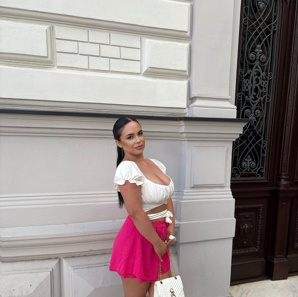 NicollePinkX's tweet photo. Today's outfit deserves more than a mirror selfie. 💖

@models4_models @stripchat
#FashionMood #Trending #OnlineNow https://t.co/JVy9zhudW8