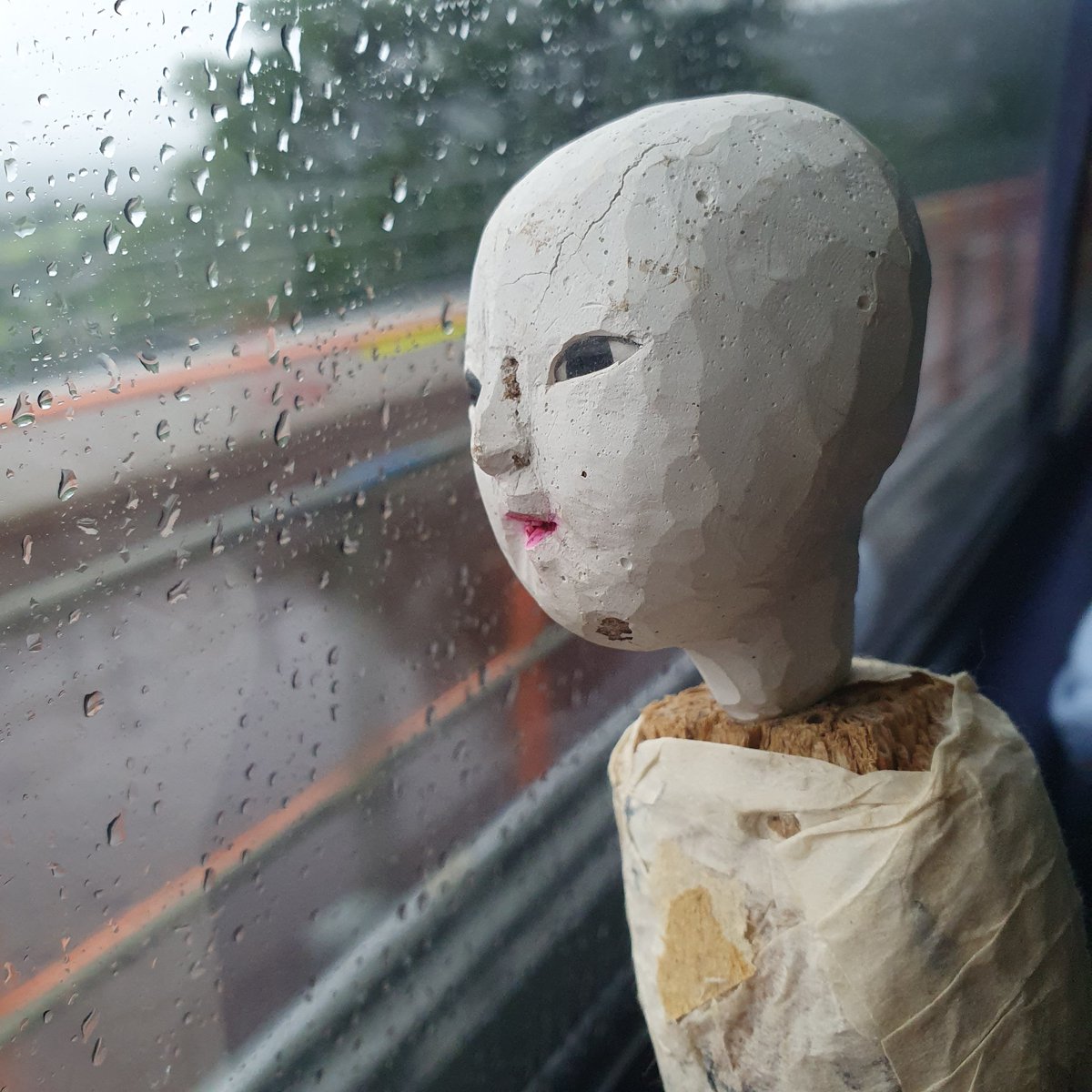 yumerou_cos's tweet photo. 昨夜タクシーの運転手さんからスゴい怪異体験談が聞けて、録音と公開のご許可も頂けたので、音量等を調整したのちアップします。僕は語るだけでなく、生の声も届けていきたい。創作なんかではなく「実録」である証拠に、できるかぎり…

今回の仙台滞在中、行く先々で怪談が取材できて感無量です、皆さま本当にありがとう。

いま、バスで千葉に帰ってる。