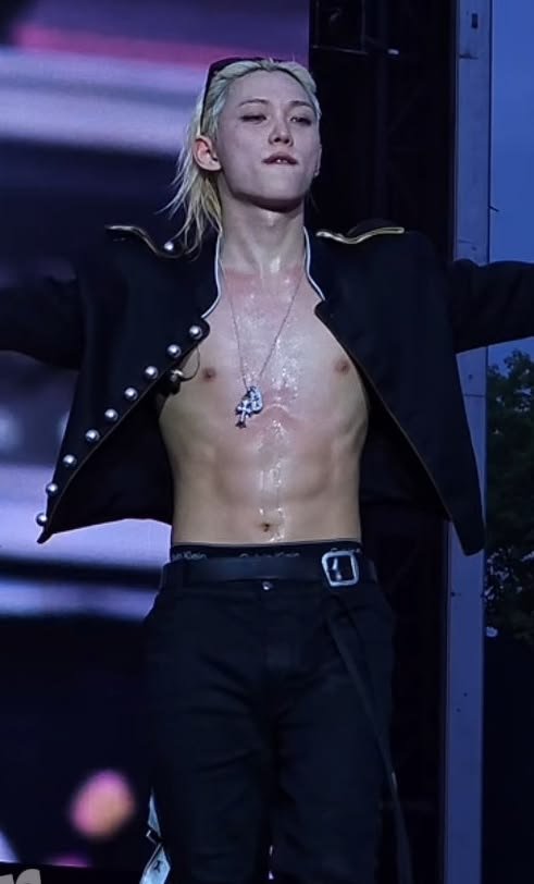 stayunny's tweet photo. Yongnips 🤤 https://t.co/uc8ZGVbgiW