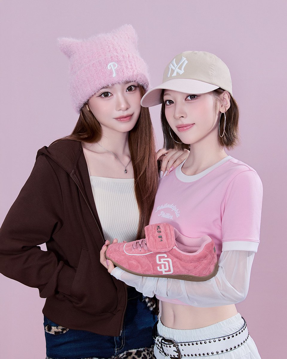 RESCENEGLOBAL's tweet photo. #RESCENE for MLB Korea 👟

#LIV #MINAMI #MAY #ZENA
#리센느 @RESCENEofficial https://t.co/uAS18jf33D