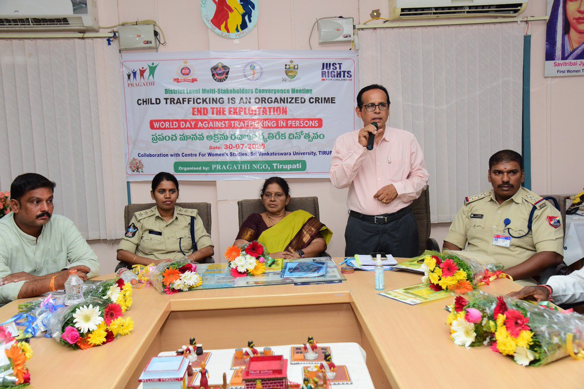 PragathiTpt's tweet photo. As part of International day against trafficking in persons.. conducted District level stakeholders convergence meeting and created awareness at railway stations along with RPF Team and other child line departments less https://t.co/PS6HAEleRd