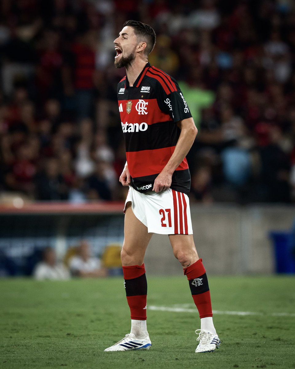 FrelloJorginho's tweet photo. +3 pontos e seguimos juntos em um só objetivo ♥️🖤 https://t.co/ihEt9bfVgJ