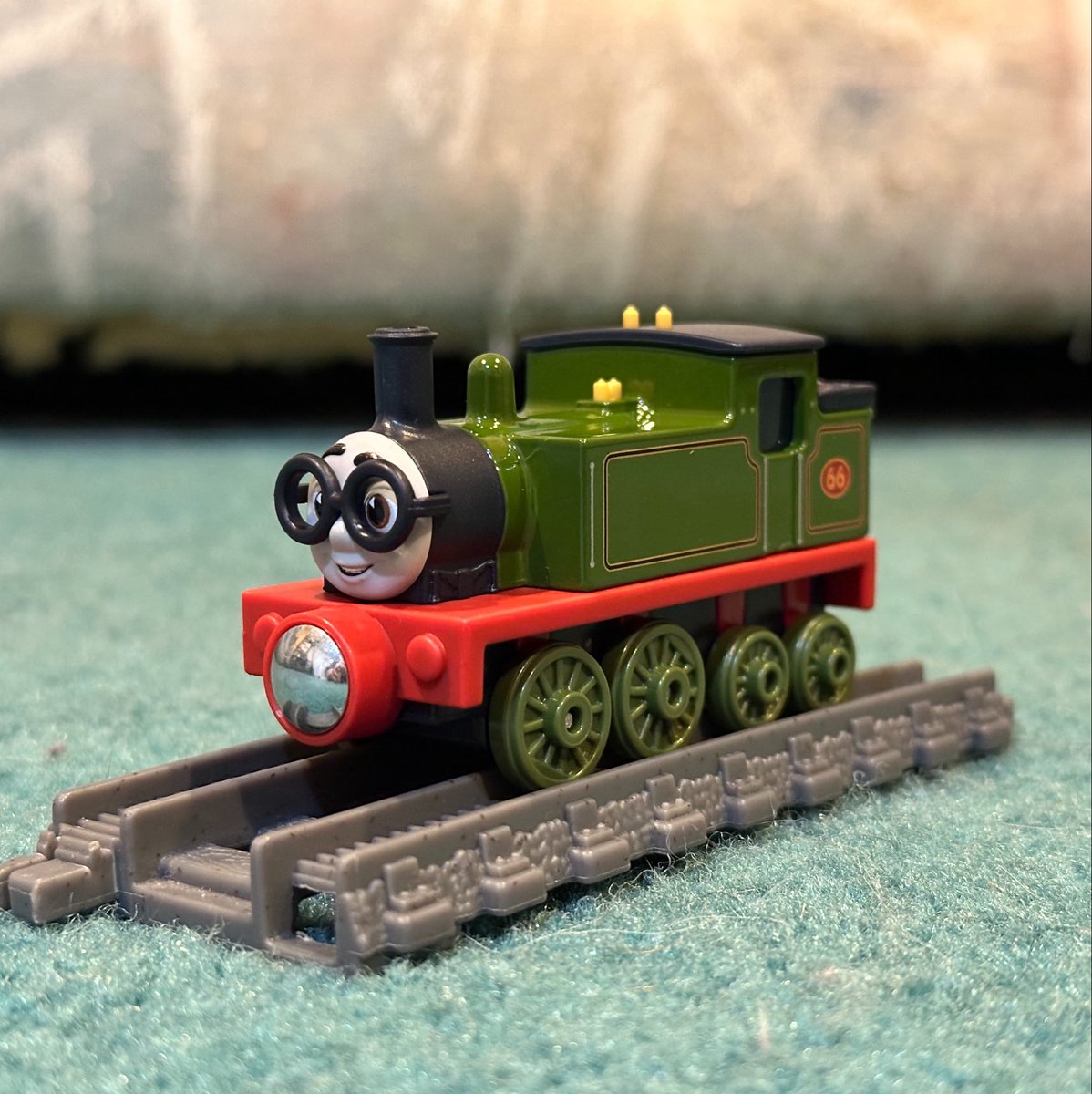 ramahfool's tweet photo. Here’s Whiff!
Overall, a well-proportioned model, and I love his molded glasses! 
Thoughts? https://t.co/b3Hpz5bi8p