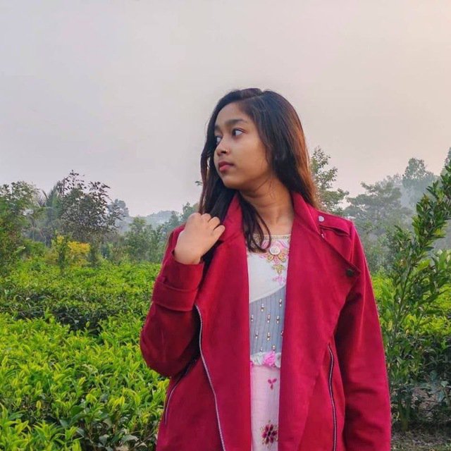mimIslam223997's tweet photo. Bangladeshi hot gril show her beautiful figure https://t.co/V7LGUKbMb9