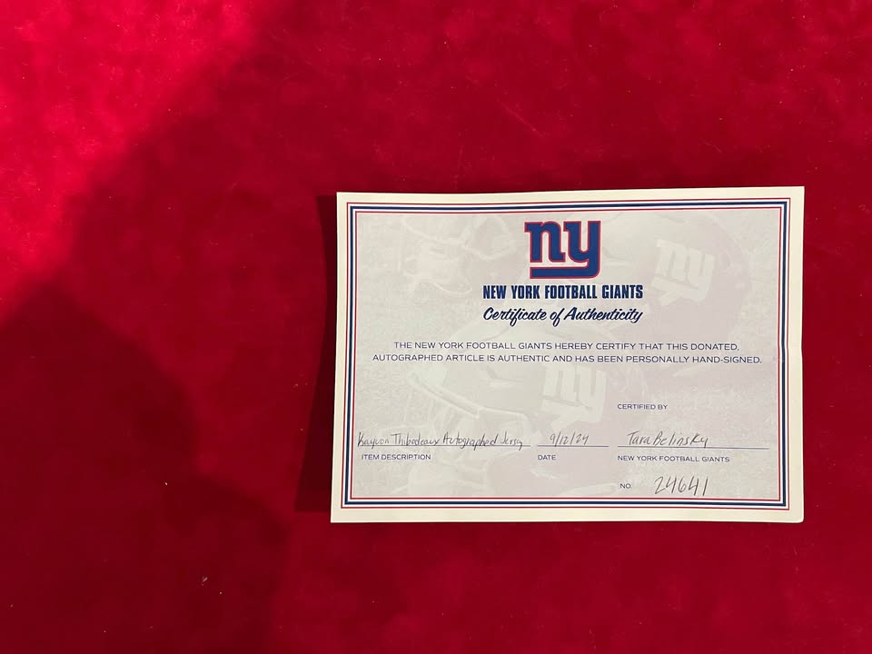 KZSportsMktg's tweet photo. 🚨FLASH SALE-LET'S GO🚨

- 100% of this sale will be donated to the @RealJoeNamath Foundation.
- Signed #KayvonThibodeaux Official @Nike Jersey Size LG.
- COA via the NYG.
- $60 w/ shipping.
- 1st SOLD comment gets it.
- Pymt can be cash, Venmo, Zelle.

#BigBlue #NYGiants #NFL https://t.co/8WNbqZWol5