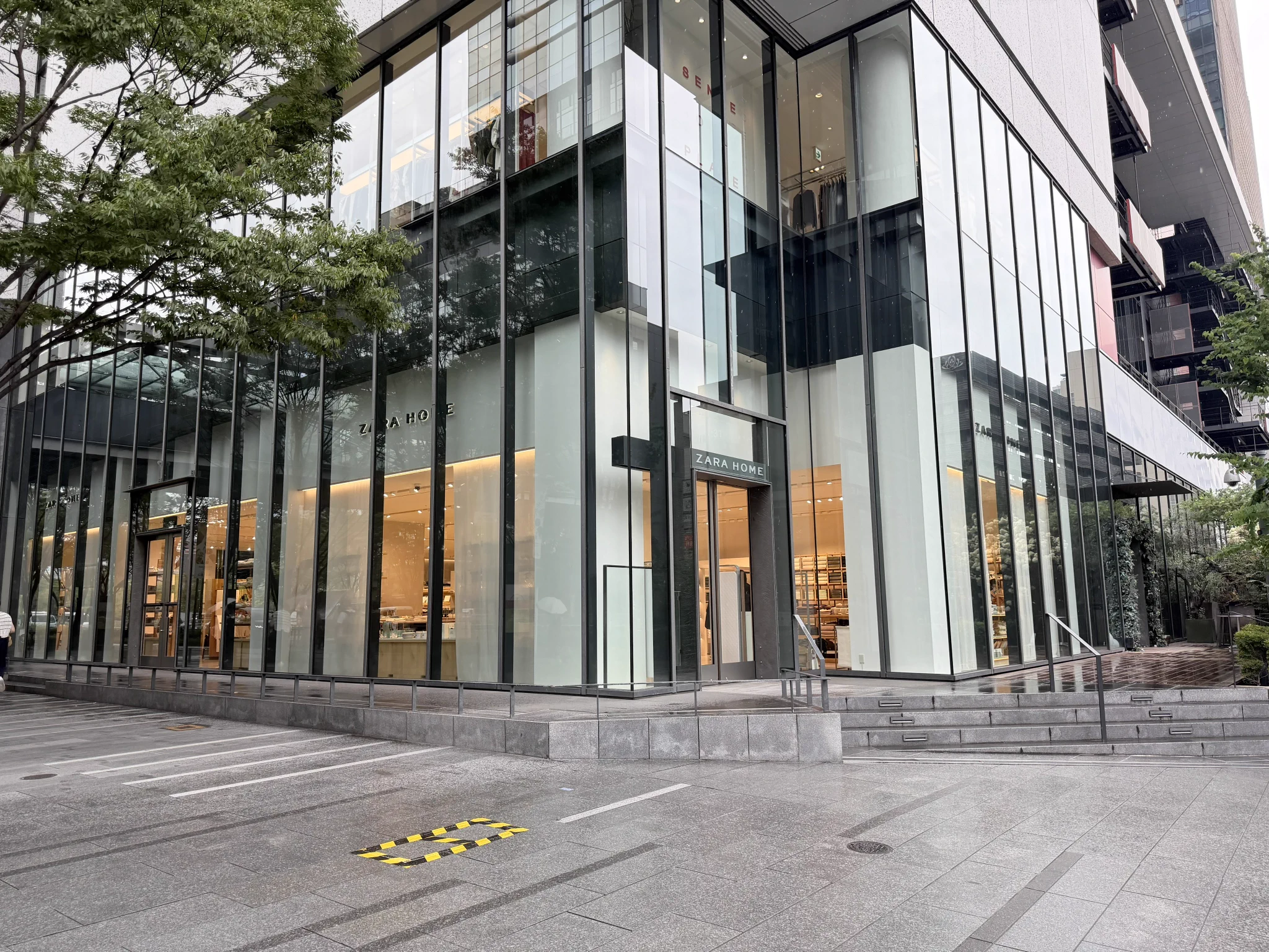 ザラホーム♪ 大阪新店速報 on X: 
