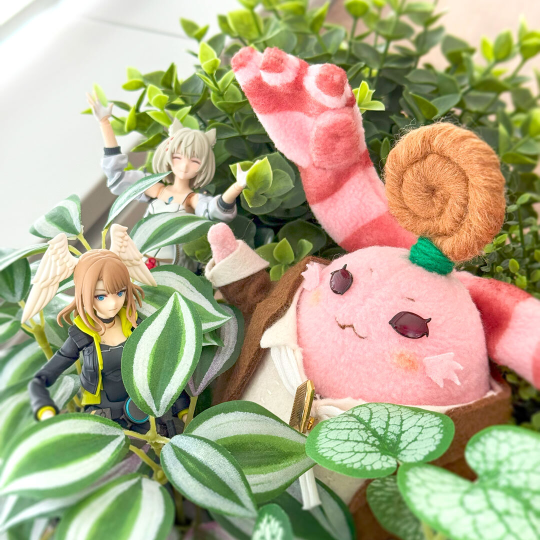 MONOLITHSOFT's tweet photo. 今日は草の日も！
ももも～癒されるも～
#モノリスソフトの日常 https://t.co/YORwz9D6pG