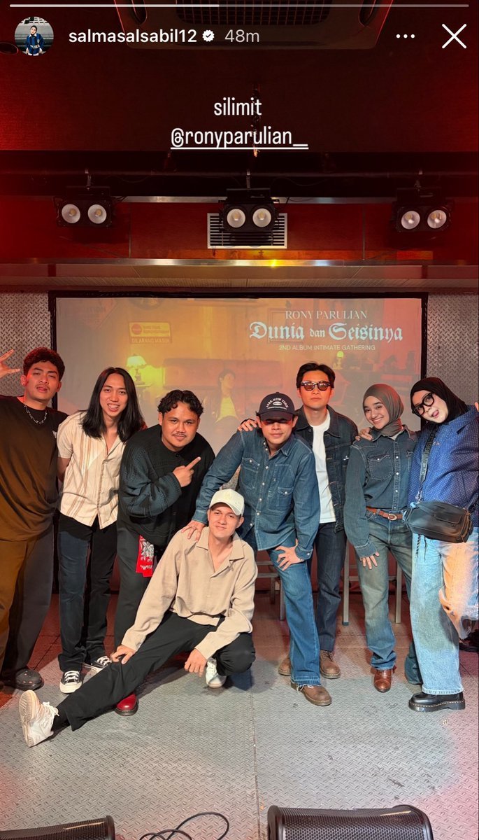 buntut_ikann's tweet photo. BUMI GONJANG GANJING LANGIT KERLAP KERLIP, PANAROMA FULL TIM LG😭🤍 https://t.co/iG8JpW3dWm