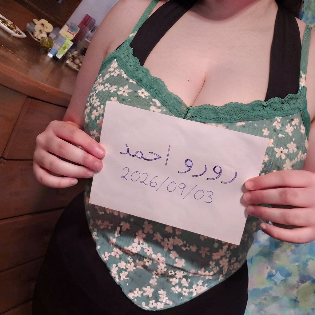 roroahemd66's tweet photo. تعبانه اوي نفسي في دكر يفشخني ويركب فوقى ويحسسني اني شرموطه https://t.co/x5KkeuJb7W
