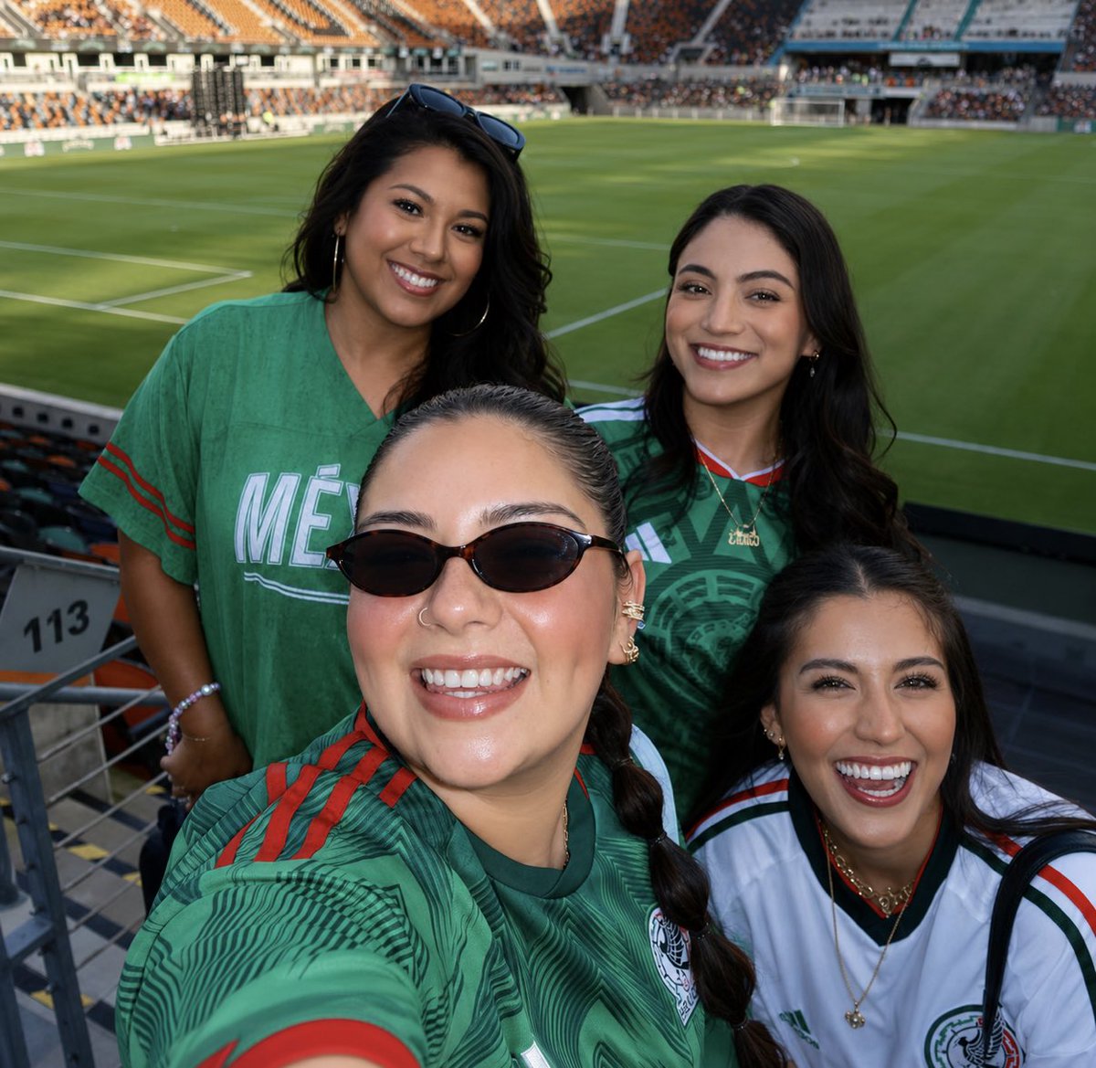 ahe_world's tweet photo. 🇲🇽❤️ GRACIAS POR VIVIRLO CON NOSOTROS.

Así se vivió Toluca vs León en Leagues Cup ⚽️🔥🇲🇽 Una noche de fútbol, pasión y emoción desde las tribunas.

A todos nuestros clientes que confiaron en AH Entertainment para vivir este partido: GRACIAS. 🙌🏻💗 Verlos llegar al estadio, disfrutar sus lugares y formar parte de estos momentos es la razón por la que hacemos lo que hacemos. 🎟️🏟️✨

Nos vemos en el próximo partido. ⚽️🔥

🇺🇸❤️ THANK YOU FOR LIVING IT WITH US.

This is how Toluca vs León at Leagues Cup felt from the stands. ⚽️🔥 A night filled with football, passion and unforgettable moments.

To every client who trusted AH Entertainment to experience this match: THANK YOU. 🙌🏻💗 Seeing you at the stadium and knowing we helped make these memories possible is what it’s all about. 🎟️🏟️✨

See you at the next match. ⚽️🔥

#LeaguesCup #Toluca #Leon #Futbol #AHEntertainment