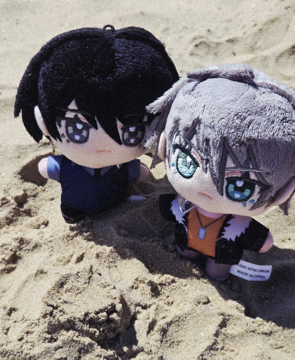 MisaValentines's tweet photo. Some extra photos from the beach episode https://t.co/n6oUIajpn5