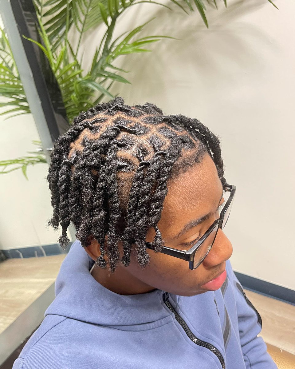 Jacquelynncf4's tweet photo. Is your child’s hair in good hands? September was busy with back-to-school styles for my amazing young clients. Here are a few highlights. https://t.co/MznAhq0wid