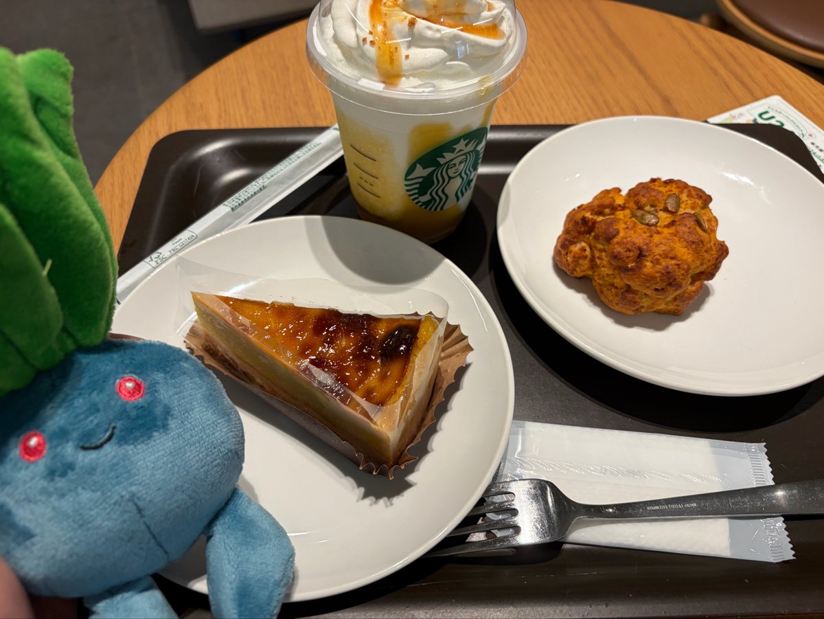 syuga_sm's tweet photo. 資格試験終わった〜！糖分補給🥳 https://t.co/tNL8ZBA39c
