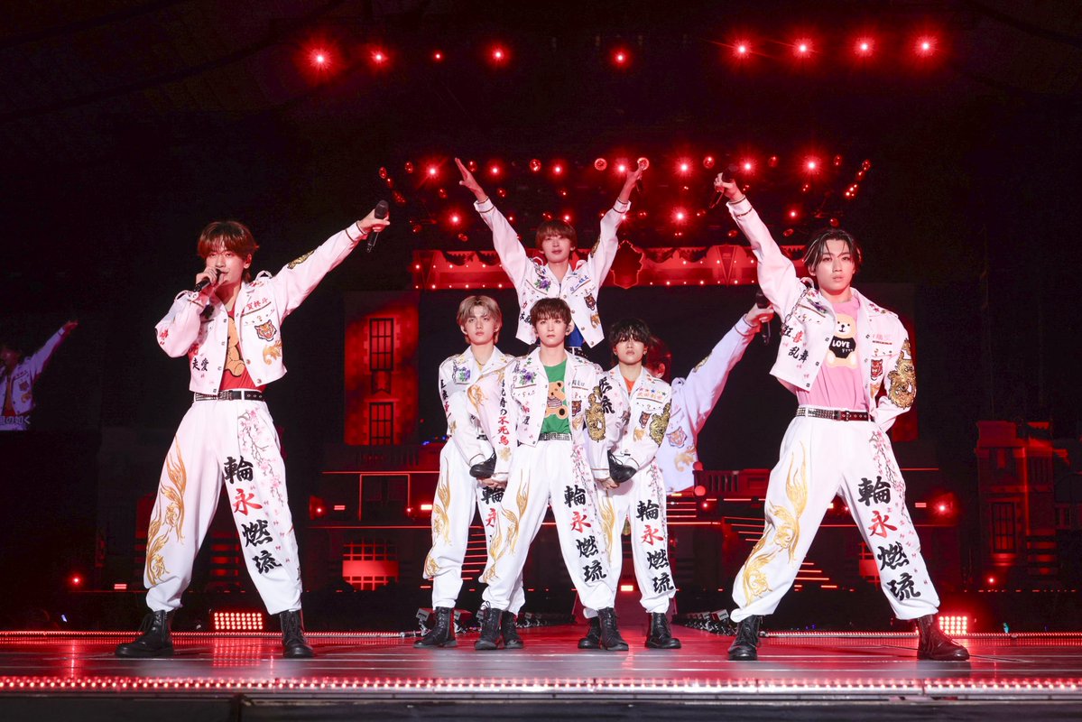 realsoundjp's tweet photo. ＼EBiDAN THE LIVE 2026 ライブ写真公開🪩／

📸写真ギャラリーはこちら（全37枚）
https://t.co/409GSkZ0TX

EBiDANが大事にしてきた“自分らしさ”とは何なのか？
15年の歴史の先で結実した2026年の大きな飛躍！
『EBiDAN THE LIVE 2026』2学期徹底レポート
#Lienel #iiONDO #EBiDAN https://t.co/X2hak7CbzC