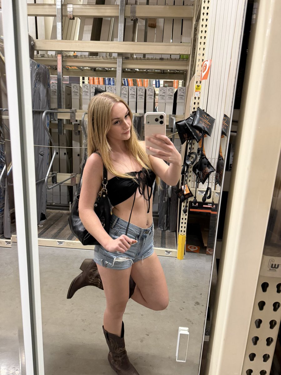 Knotty_MORGEN's tweet photo. 🤤🌺 https://t.co/tlXREzsN9y