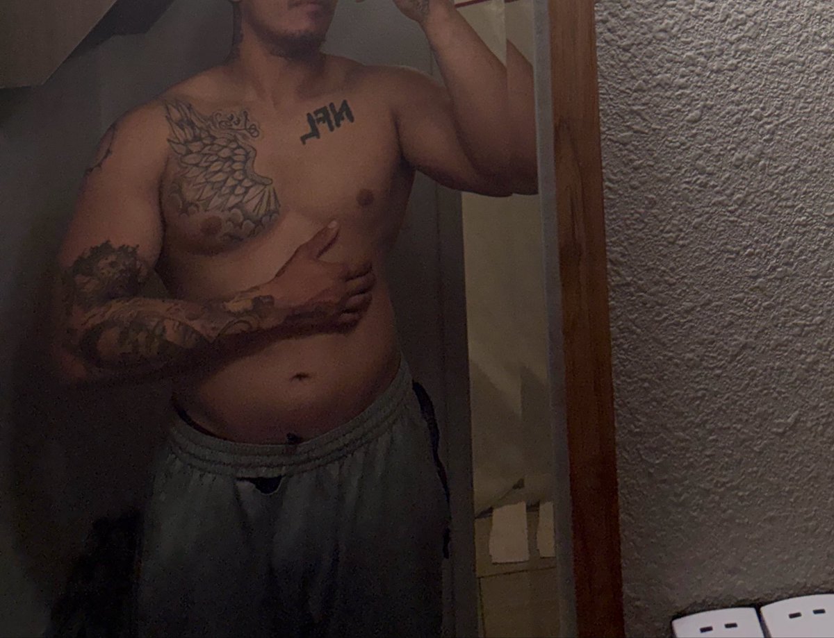 BIGBANKLEE28's tweet photo. Body https://t.co/B1b2SX4bMT