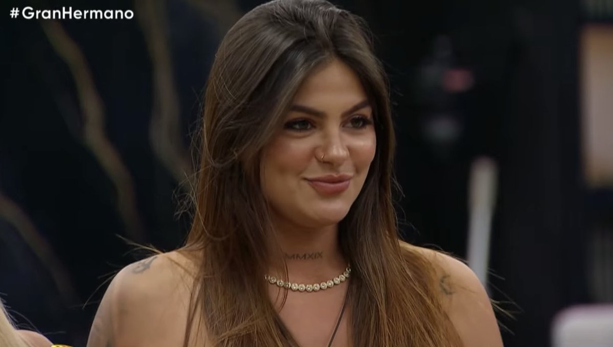 GORDOQUILOMBERO's tweet photo. - Si la gente llora porque quieren una ganadora Argentina, esta es la mejor opción para mi: 

+190 días aislada, guste o no siempre dio algún tipo de contenido, supo jugar y ser una astuta camaleónica #GranHermano 🤷‍♂️ https://t.co/0AsddQmUWy